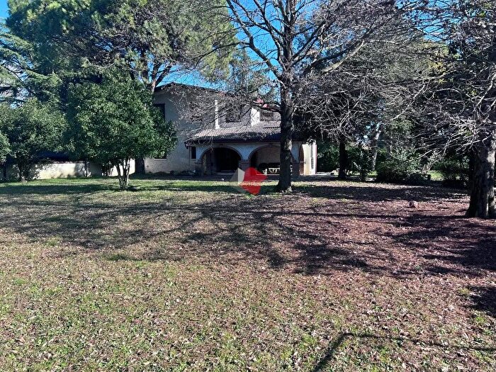 Casa con 7 locali in vendita in Via Elicona, Venezia