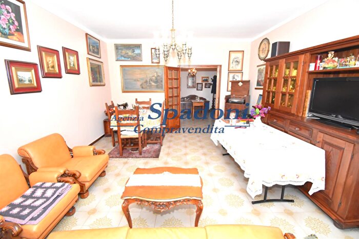 Appartamento con 5 locali in vendita in Monsummano Terme