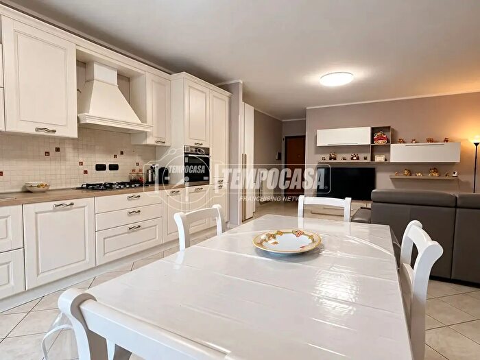 Appartamento trilocale in vendita in Via Muzzinello, San Giovanni In Persiceto