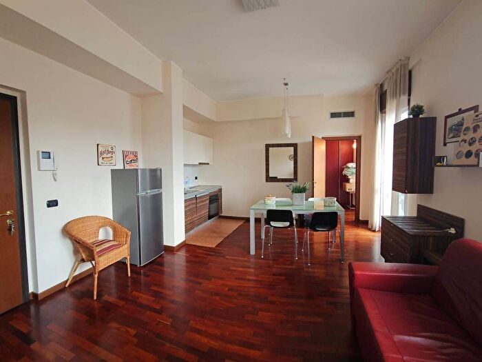 Appartamento monolocale in affitto in Via Gargano, Corvetto, Milano