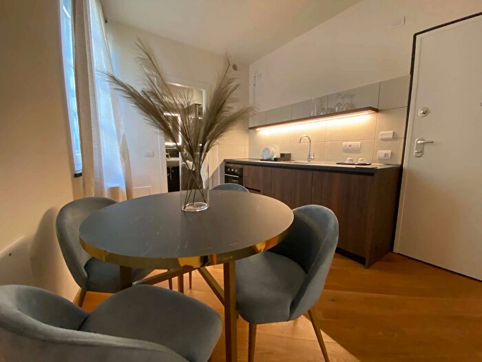 Appartamento monolocale in affitto in Via degli Orefici, Genova