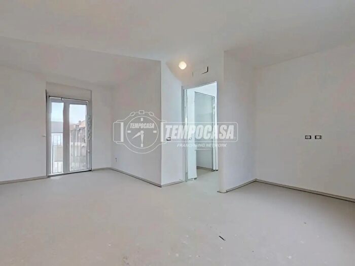 Appartamento trilocale in vendita in Via Santa Margherita, Lissone