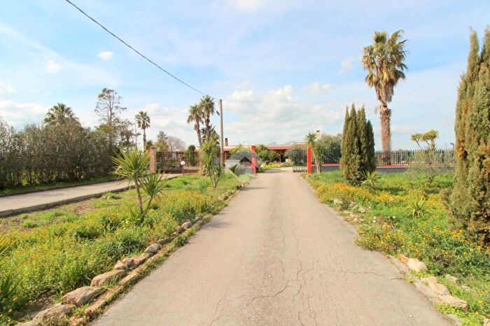 Casa con 8 locali in vendita in Localita San Pietro in Bagni, Lucera