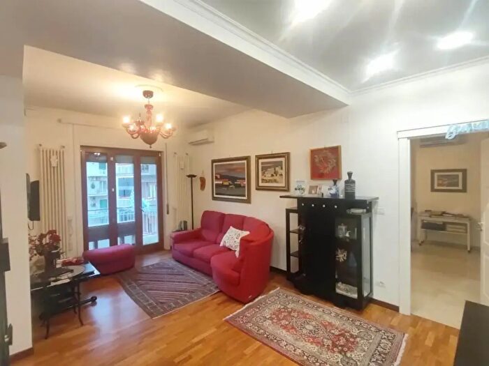 Appartamento quadrilocale in vendita in Via Camillo De Nardis, Napoli