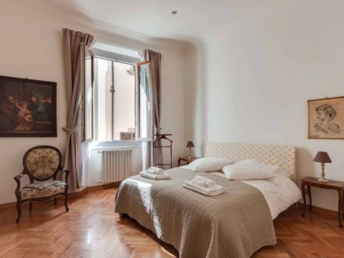 Appartamento trilocale in affitto in Via dei Pandolfini, Signoria Uffizi, Firenze