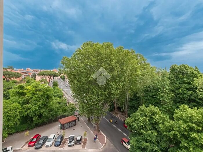 Appartamento trilocale in vendita in Via Nomentana Nuova, Roma
