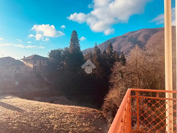Appartamento quadrilocale in vendita in Frazione Bose, Valdilana