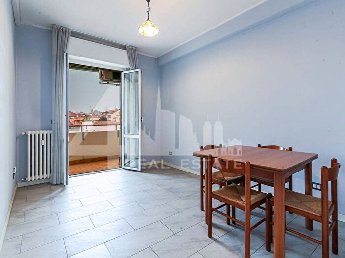 Appartamento bilocale in affitto in Via Filippo Baldinucci, Dergano, Milano