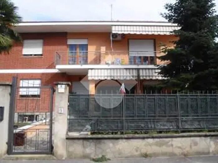 Appartamento bilocale in vendita in Via Monti, Bruino