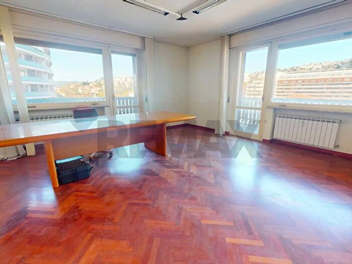 Appartamento con 5 locali in vendita in Via Sicilia, Perugia