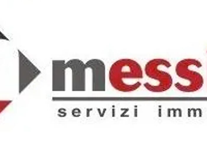 Appartamento con 9 locali in vendita in Via XXV Aprile, Agrigento