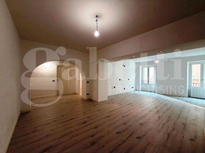 Appartamento trilocale in vendita in Via San Francesco dAssisi, Brescia