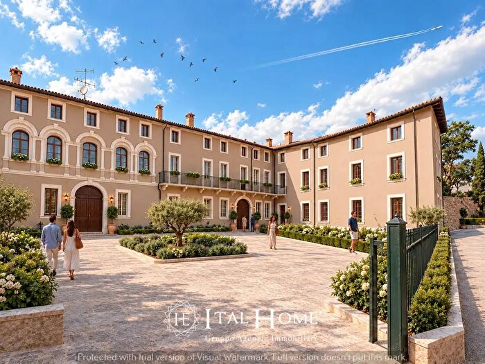Appartamento bilocale in vendita in Via Santa Cristina, Verona