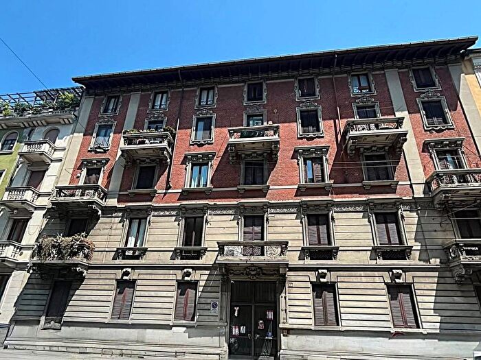 Appartamento trilocale in affitto in Via Gaspare Spontini, Buenos Aires, Milano