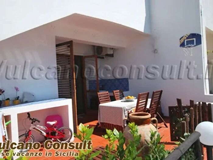 Appartamento trilocale in vendita in Sp, Lipari