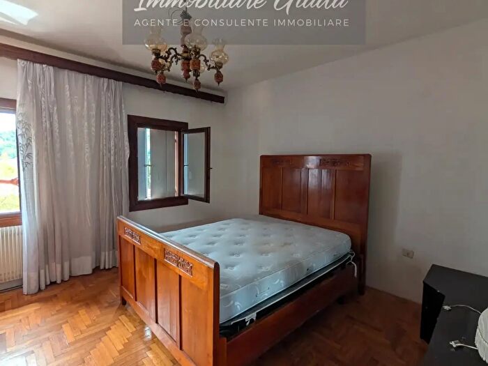Casa trilocale in vendita in Vittorio Veneto