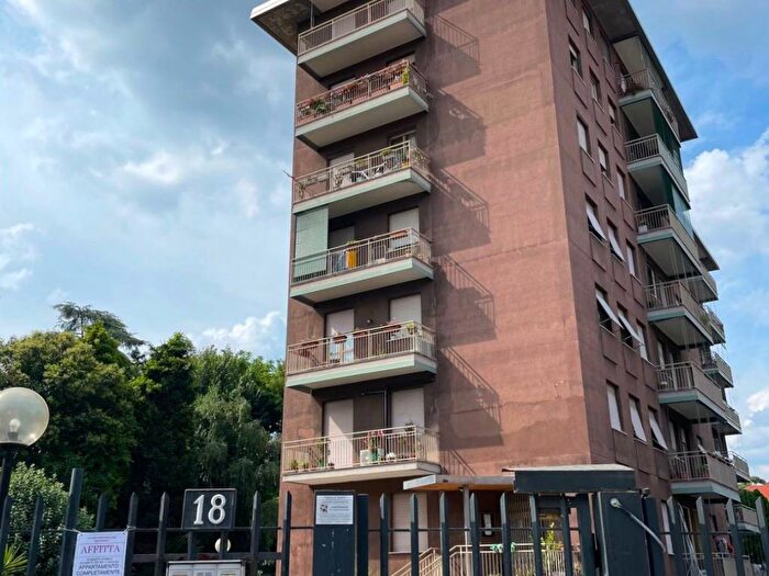 Appartamento bilocale in affitto in Via Giovanni Meli, Crescenzago, Milano