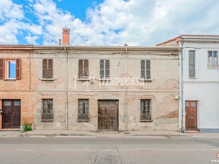 Casa con 6 locali in vendita in Via Circondario Sud, Lugo