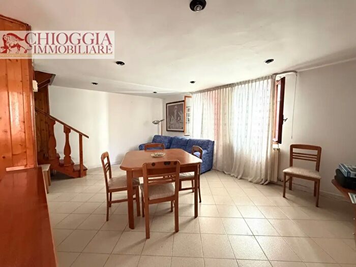 Casa con 5 locali in vendita in Calle Donaggio, Chioggia