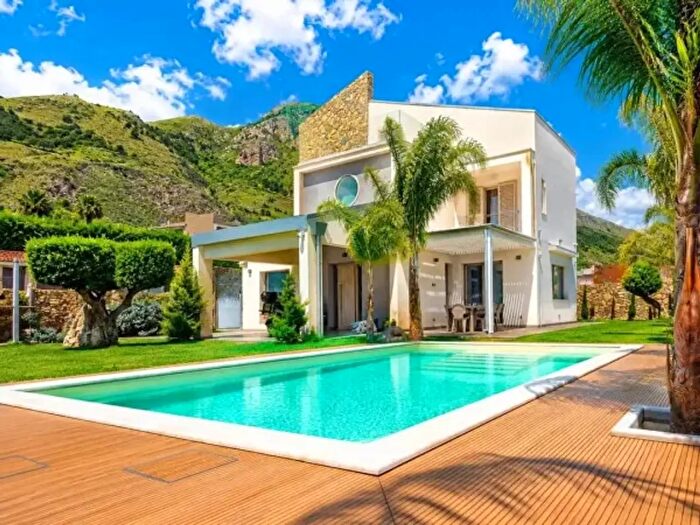 Casa con 5 locali in vendita in Contrada Bocca della Carrubba, Castellammare Del Golfo