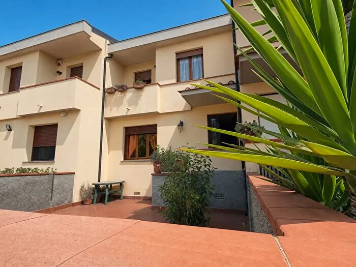 Casa con 5 locali in vendita in Vicopisano