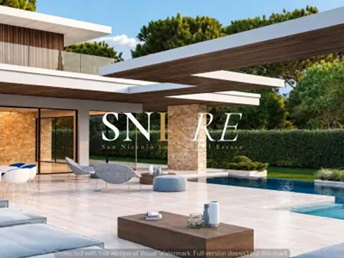Casa con 6 locali in vendita in Via Ludovico Ariosto, Forte Dei Marmi