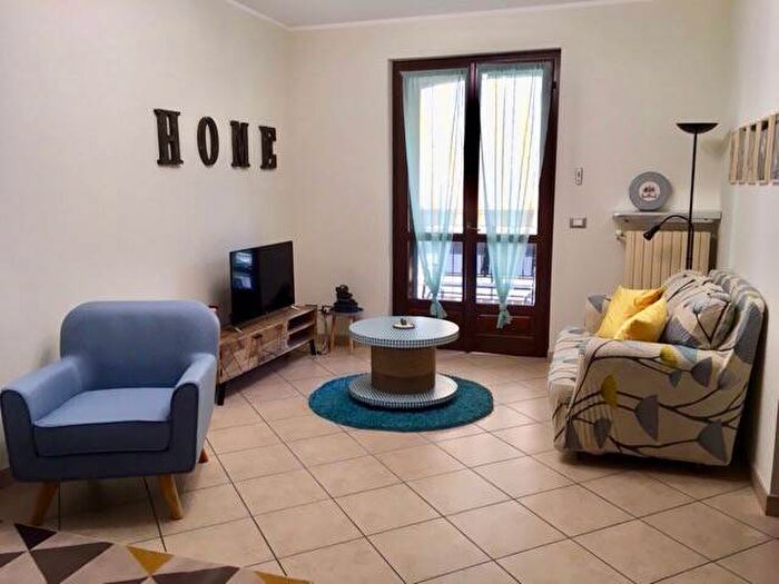Appartamento quadrilocale in affitto in Via Carlo Forneri, Centro, Carignano