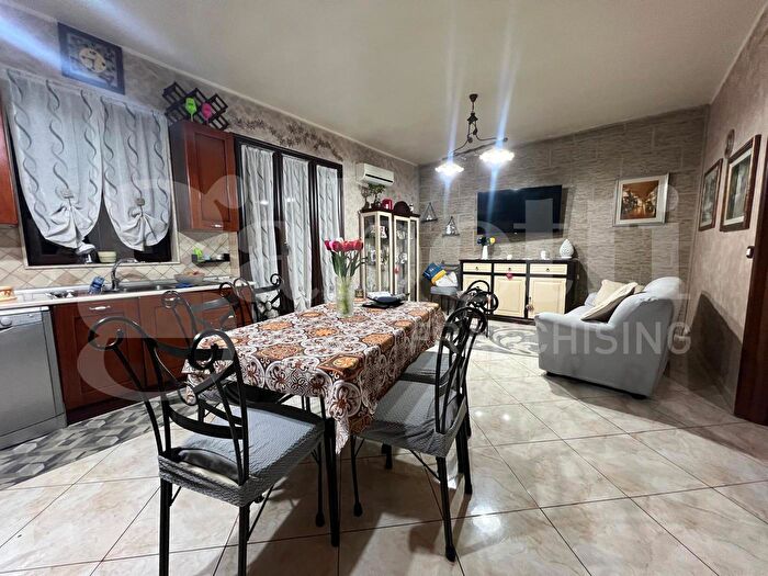 Appartamento trilocale in vendita in Via Serpotta, Siracusa