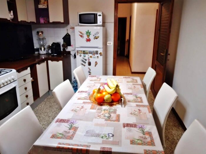 Appartamento trilocale in vendita in Via Redipuglia, Poggibonsi