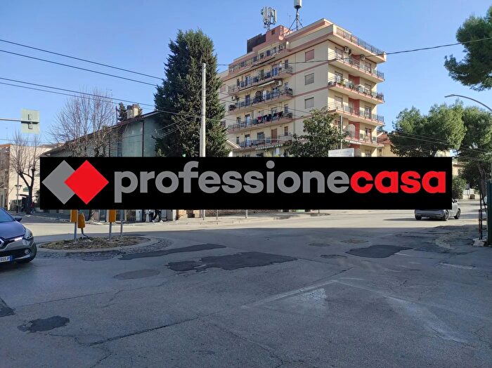 Appartamento trilocale in vendita in Via Bellini, Chieti