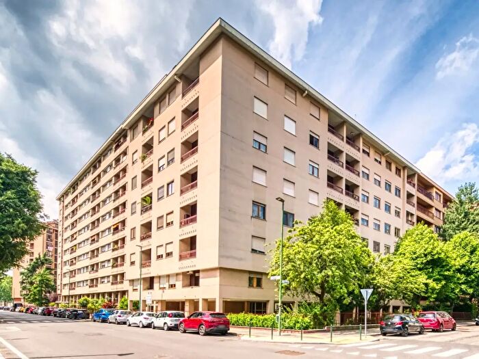 Appartamento quadrilocale in vendita in Via Stelvio, Torino