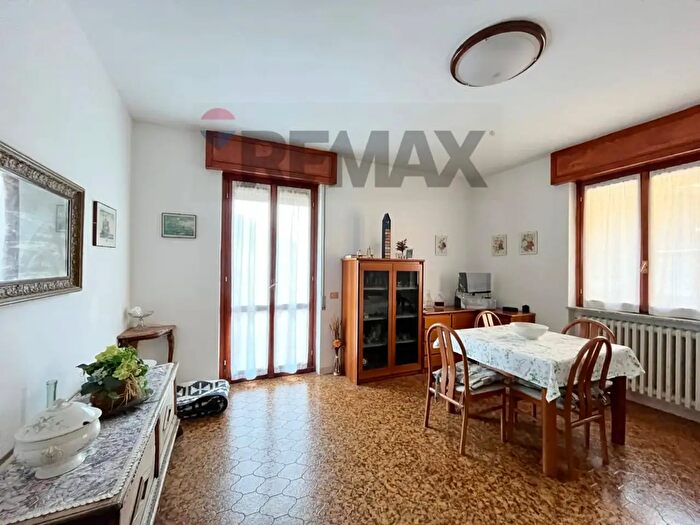 Appartamento trilocale in vendita in Casargo
