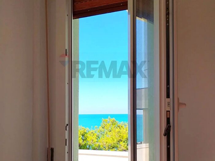 Appartamento quadrilocale in vendita in Ancona