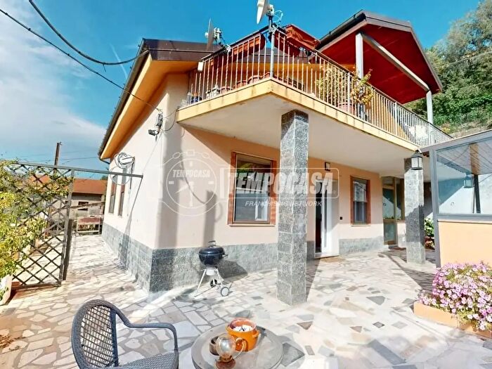 Appartamento quadrilocale in vendita in Via San Simone, Albenga