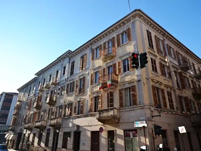 Appartamento quadrilocale in affitto in Via della Repubblica, Biella