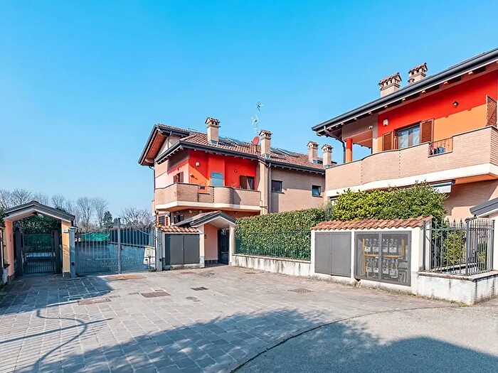 Appartamento quadrilocale in vendita in Via Val Sesia, Lainate