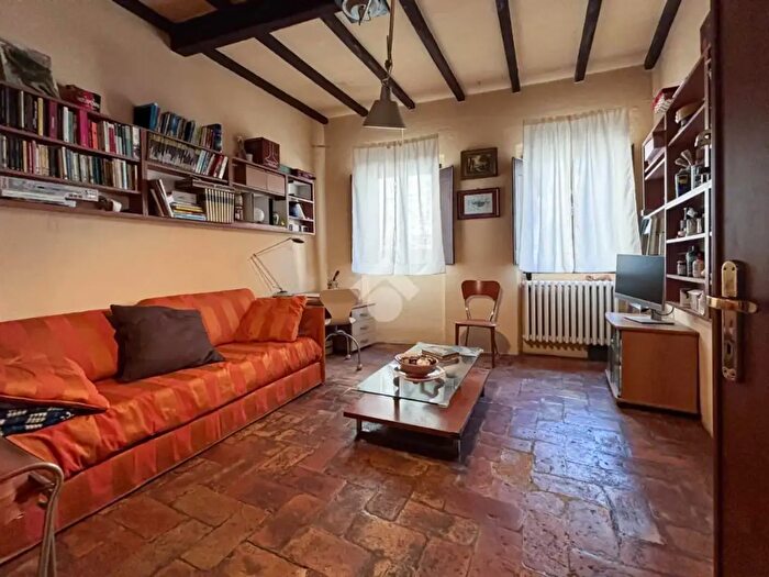 Appartamento trilocale in vendita in Via del Molino, Citta Di Castello