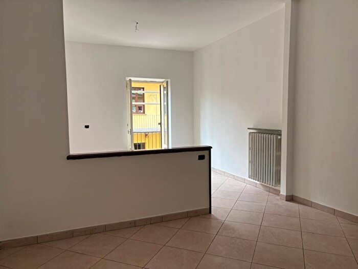 Appartamento con 5 locali in affitto in Via Gualtieri, Centro, Saluzzo