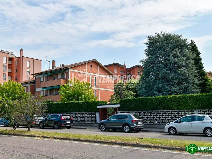 Appartamento trilocale in vendita in Via I Maggio, Buccinasco