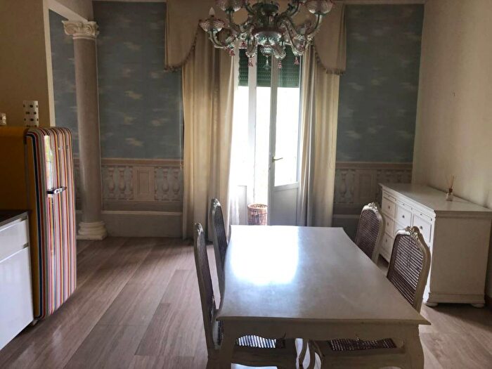 Appartamento bilocale in affitto in Piazza Martiri del Luglio, Centro Storico, Reggio Emilia