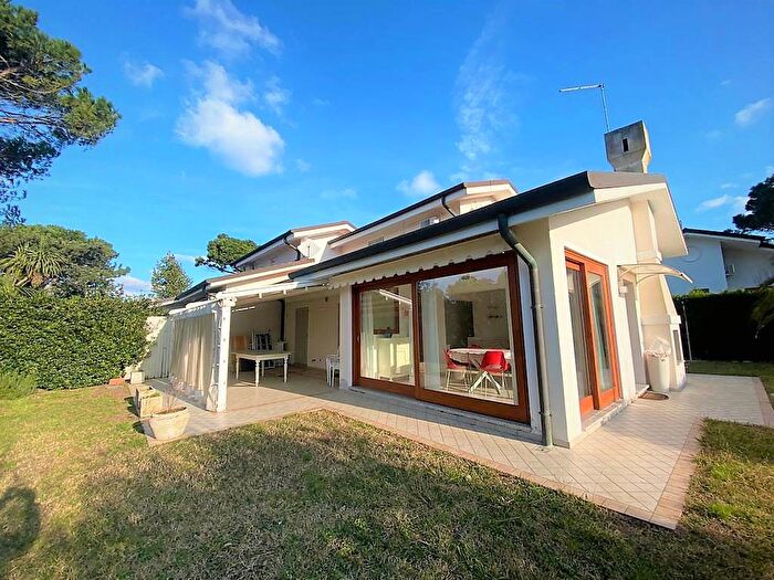 Casa quadrilocale in affitto in Via del Canneto, Isola Albarella, Rosolina