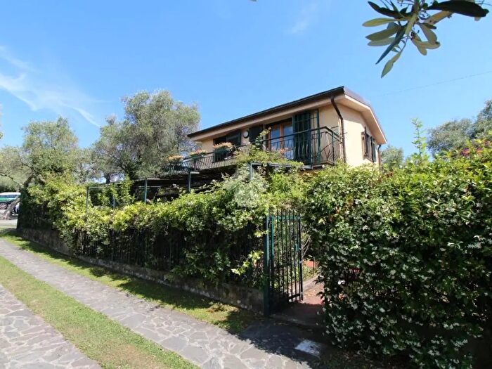 Casa trilocale in vendita in Salita San Nicola, Chiavari