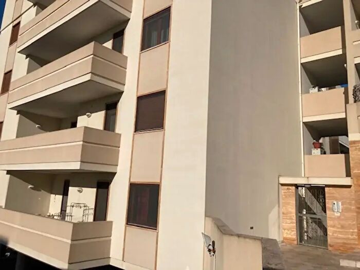 Appartamento trilocale in affitto in Via Bastioni Carlo V, Brindisi