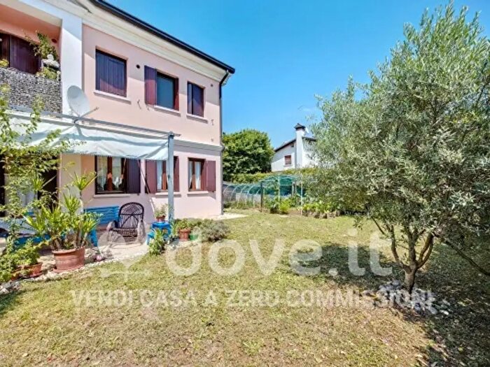Appartamento trilocale in vendita in Via Cà Giustiniani, Asolo