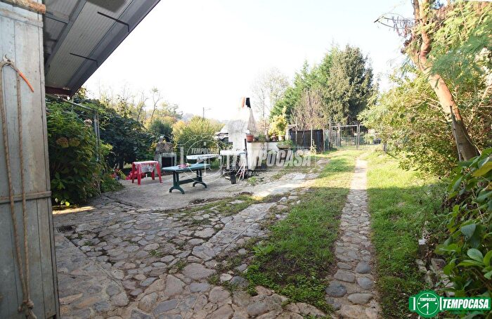 Casa con 5 locali in vendita in Borgata Fandaglia, Barbania