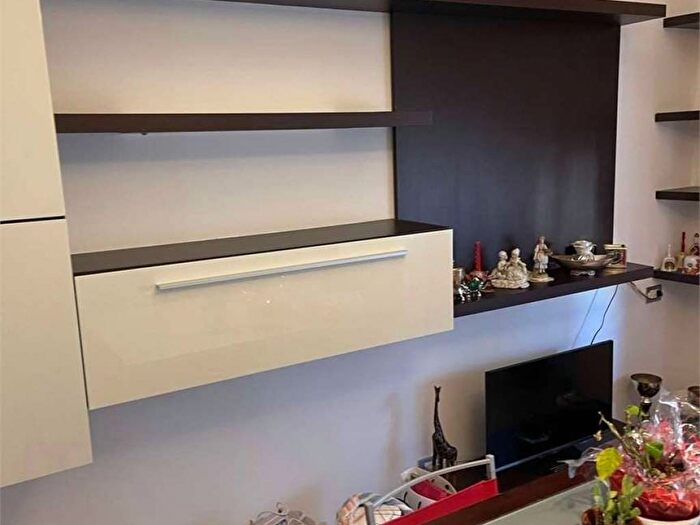 Appartamento bilocale in affitto in VIA POLANO, Tavernola, Como