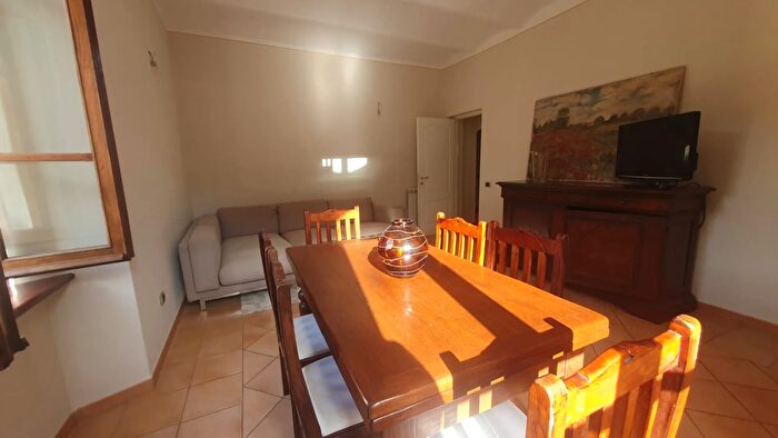 Appartamento trilocale in vendita in Seravezza