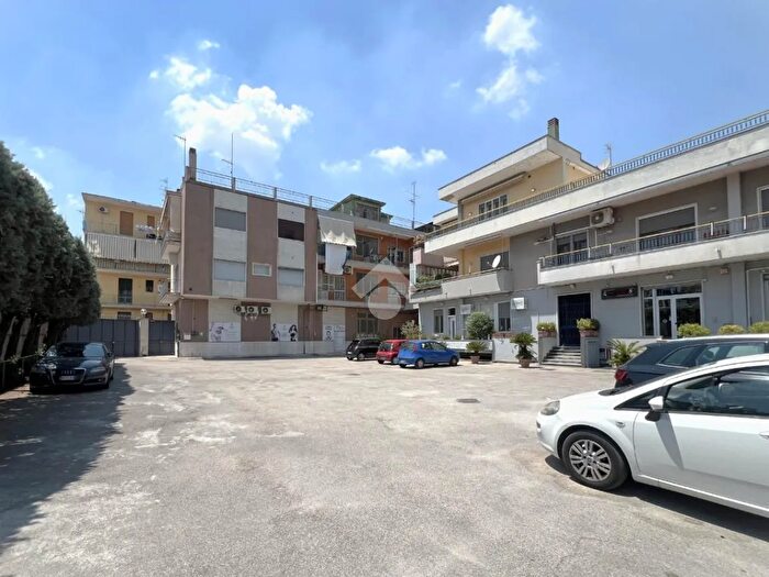 Appartamento trilocale in vendita in Via Alfonso Lamarmora, Casoria