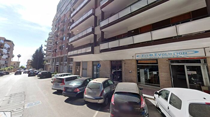 Appartamento quadrilocale in vendita in Italia Montegranaro Taranto Taranto, Taranto