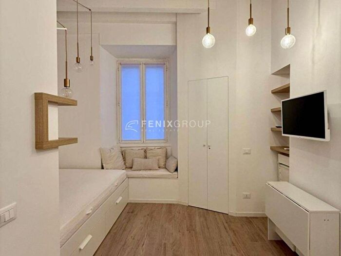 Appartamento monolocale in affitto in Via Messina, Paolo Sarpi, Milano